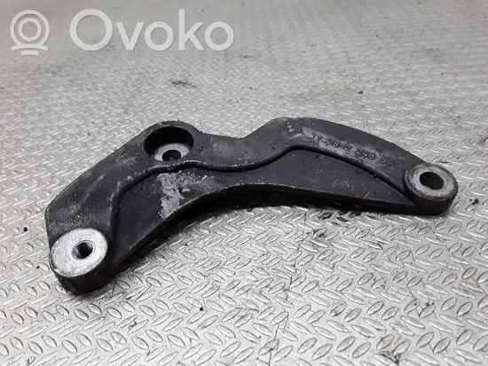 BMW 5 E39 Generator/alternator bracket 11282248561