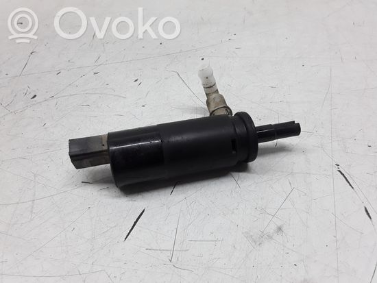 BMW 5 E39 Headlight washer pump 67128377613