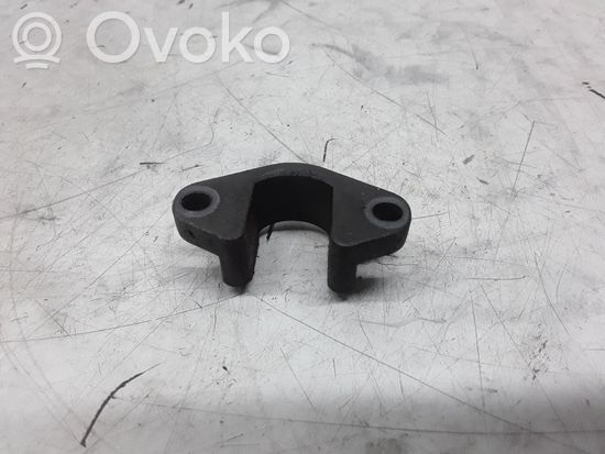 BMW 5 E39 Fuel Injector clamp holder