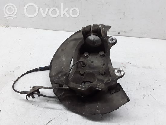 BMW 5 E60 E61 Front wheel hub
