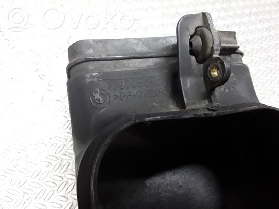 BMW 3 E90 E91 Air intake duct part 779795601