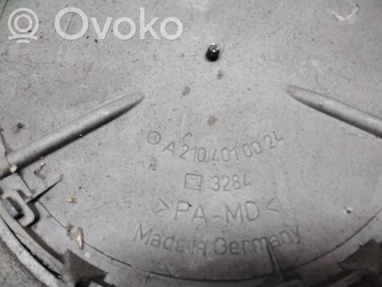 Mercedes-Benz E W210 R15 wheel hub/cap/trim A2104010024