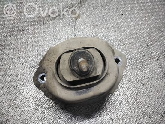 BMW X5 E53 Engine mount bracket 675844401