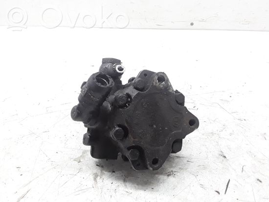 Audi A4 S4 B6 8E 8H Power steering pump 8D0145156T