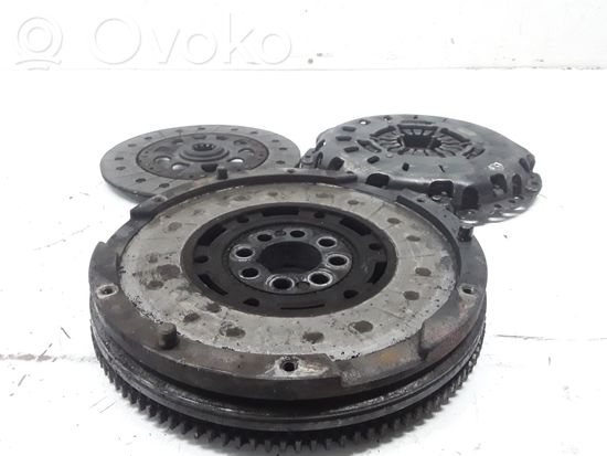 BMW 5 E39 Clutch set kit 21211223687