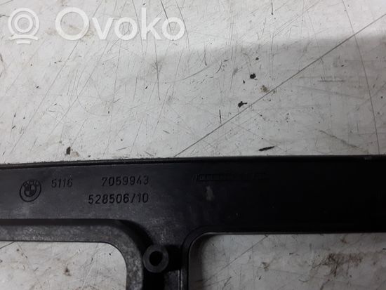 BMW 5 E60 E61 Gear shifter surround trim plastic 7059943
