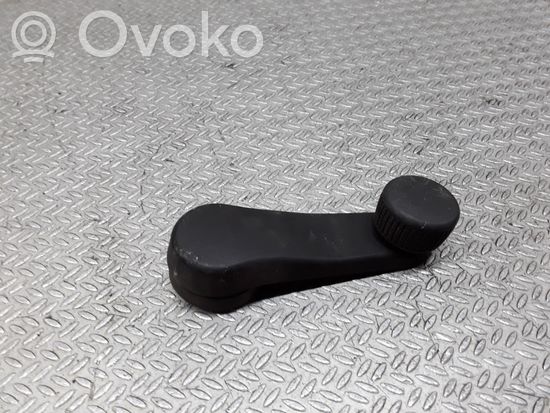 Volkswagen PASSAT B6 Rear door window winding handle 3C1857706F