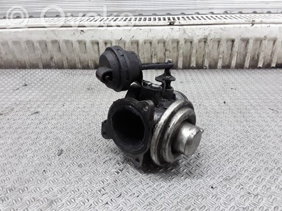 Audi A4 S4 B5 8D EGR valve 038129637
