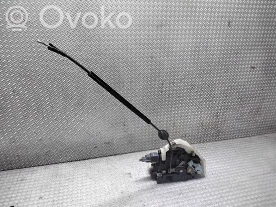Volkswagen Golf V Rear door lock