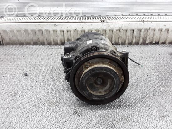 Volkswagen PASSAT B5.5 Air conditioning (A/C) compressor (pump) 8D0260808