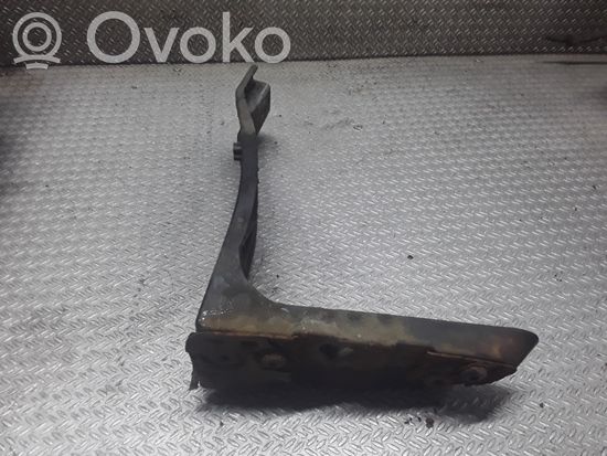 Audi A4 S4 B6 8E 8H Front bumper mounting bracket 8E0821137B