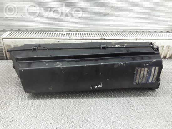Mercedes-Benz E W211 Air filter box A6460900201