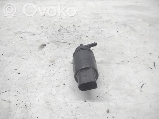 BMW 5 E60 E61 Windscreen/windshield washer pump 67128377612