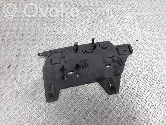 BMW 5 E60 E61 Other engine bay part 12517793417