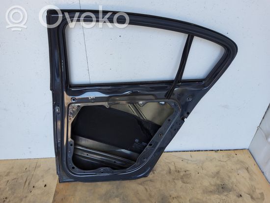 Volkswagen PASSAT B7 Rear door