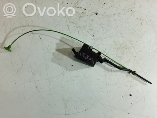 BMW 1 E81 E87 Fuel tank cap lock