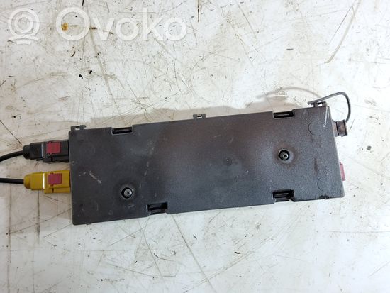 BMW 1 E81 E87 Aerial antenna amplifier 652069589001 10819610