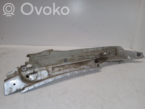 Audi Q7 4L Fender mounting bracket