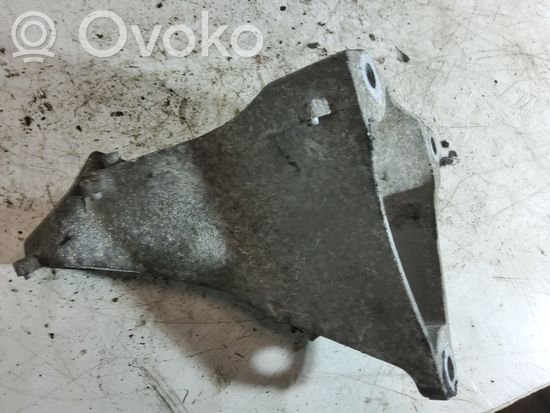 BMW 1 E81 E87 Engine mounting bracket
