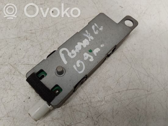 Volkswagen PASSAT CC Aerial antenna amplifier 3C8035552