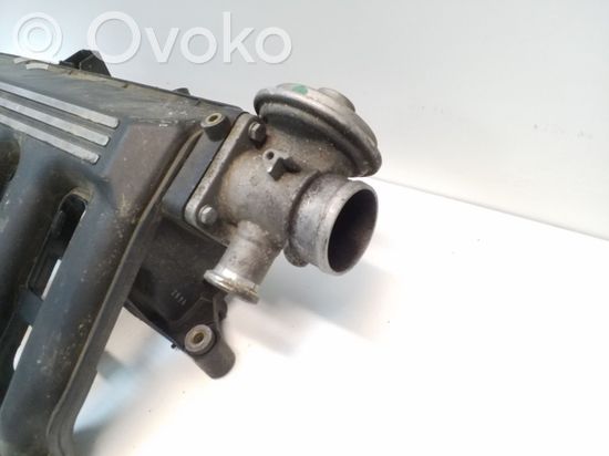 BMW 5 E39 Intake manifold 7785554