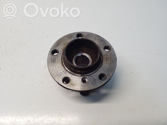 BMW 7 E65 E66 Rear wheel hub