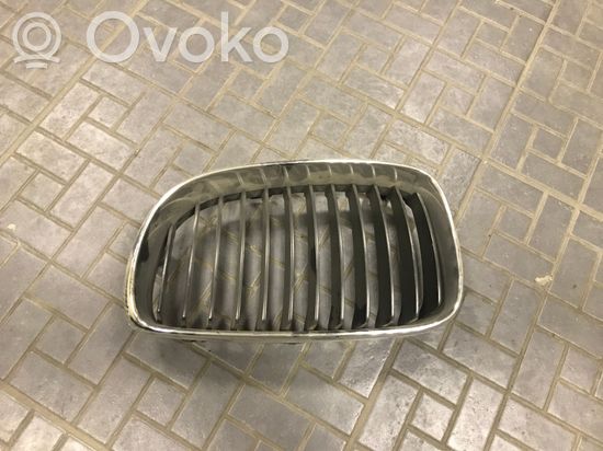 BMW 1 E81 E87 Front grill 51137166439 51137179655