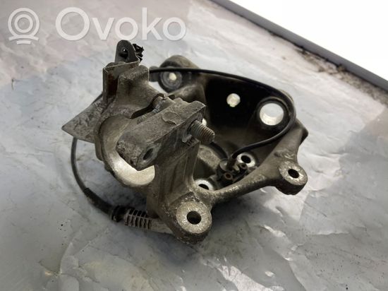 BMW 5 E39 Front wheel hub spindle knuckle 1092853
