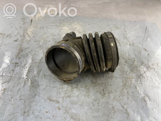 BMW 3 E46 Air intake duct part 13711437355