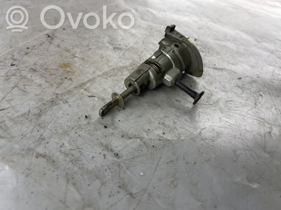 Volkswagen PASSAT B6 Front door lock (next to the handle) 3C0837167 3C0837 3C0837168