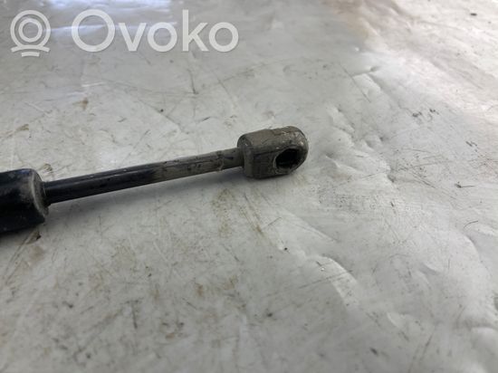Audi A4 S4 B7 8E 8H Tailgate/trunk strut/damper 8E5827552J01S