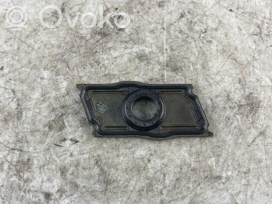 Audi A8 S8 D3 4E Fuel Injector clamp holder 059103113E 059103113