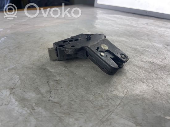 Audi A8 S8 D3 4E Tailgate/trunk/boot lock/catch/latch 4F5827505 4F5827505A