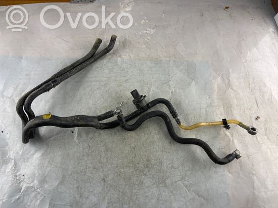 Audi A8 S8 D3 4E Fuel line pipe 059130300AG 038906081