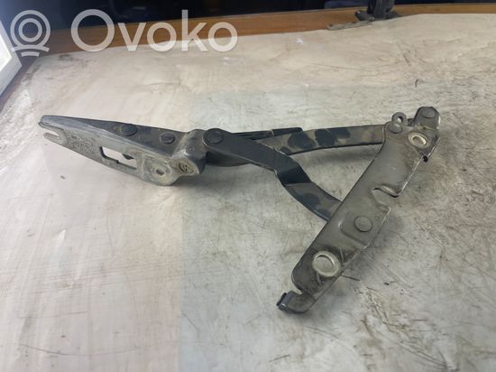 Audi A4 S4 B6 8E 8H Tailgate/trunk/boot hinge 8E5827301 8E5827301C