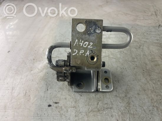Audi A4 S4 B6 8E 8H Front door lower hinge 8E0831412