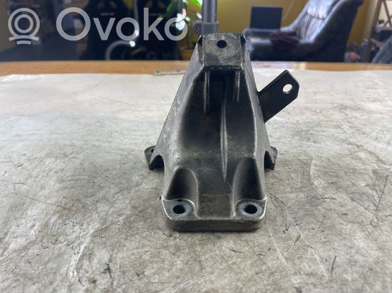 Audi A4 S4 B6 8E 8H Engine mounting bracket 8E0199308J 8E0199308