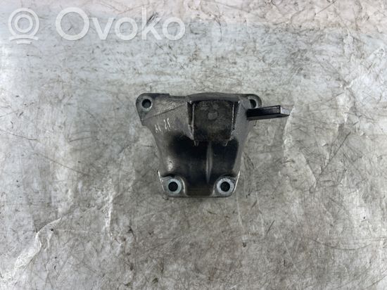 Audi A4 S4 B6 8E 8H Engine mounting bracket 8E0199308J 8E0199308