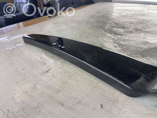 Audi A4 S4 B6 8E 8H Front door glass trim molding 8E0853290 8E0853290D
