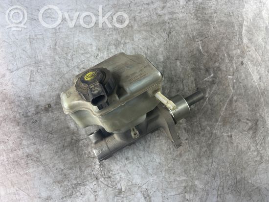 Volkswagen Golf Plus Master brake cylinder 1K1611301C