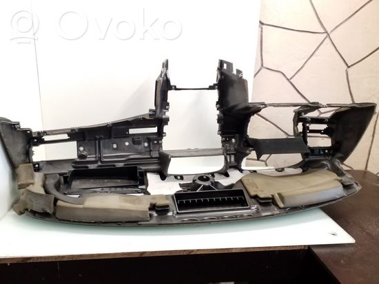 BMW 5 E60 E61 Dashboard 6960828 7063392