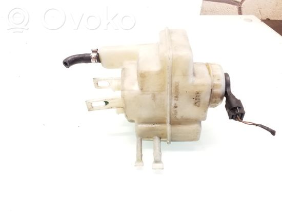 BMW 5 E39 Brake fluid reservoir 32066792