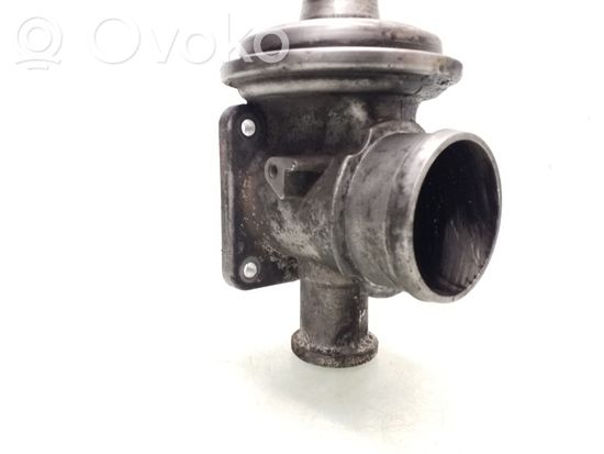 BMW 5 E39 EGR valve 72826400