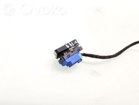 Volkswagen PASSAT B6 Central locking switch button 3C0962125B