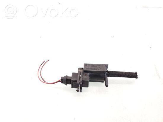 BMW 5 E39 Turbo solenoid valve 1742712