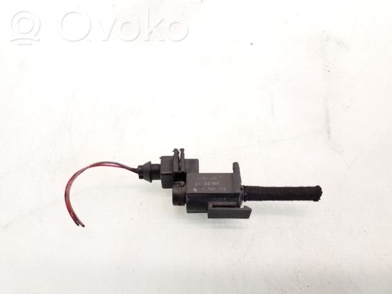 BMW 5 E39 Turbo solenoid valve 1742712