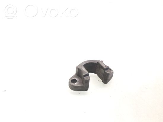 BMW 5 E39 Fuel Injector clamp holder