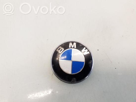 BMW 5 E39 Manufacturers badge/model letters 51148203864