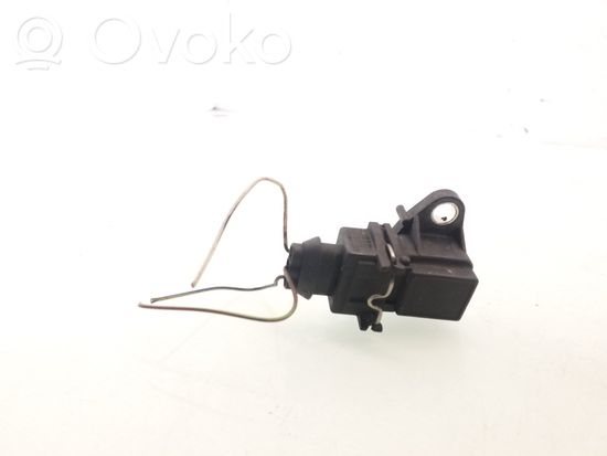 BMW 5 E39 Turbo air boost pressure sensor 2246977
