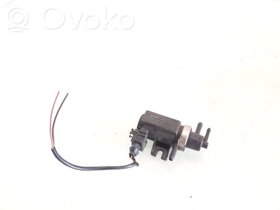 Volkswagen PASSAT B5 Turbo solenoid valve 1H0906627